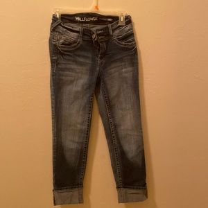 Like new capri Wallflower